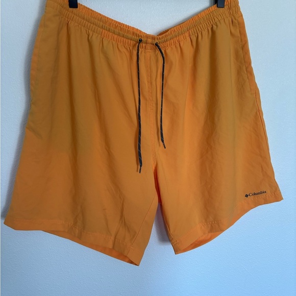 Columbia Vibrant Orange athletic Hiking Fishing Y2K Gorpcore shorts - Picture 3 of 7